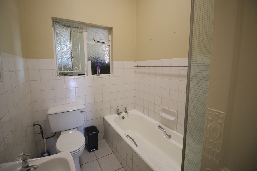 5 Bedroom Property for Sale in Berea Eastern Cape